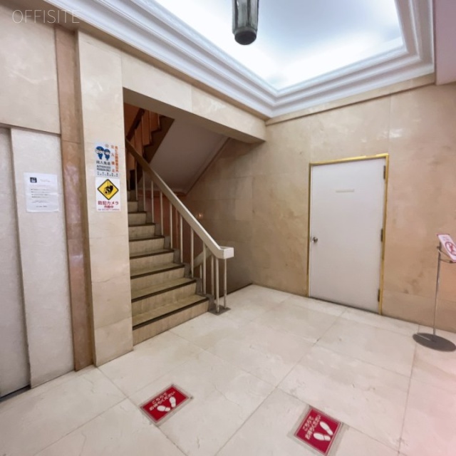 新々会館日本橋ビル エントランス