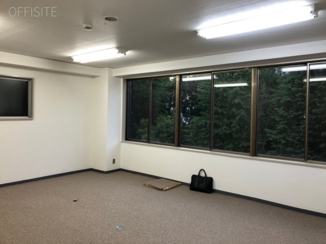 丸中ビル 501号室 室内