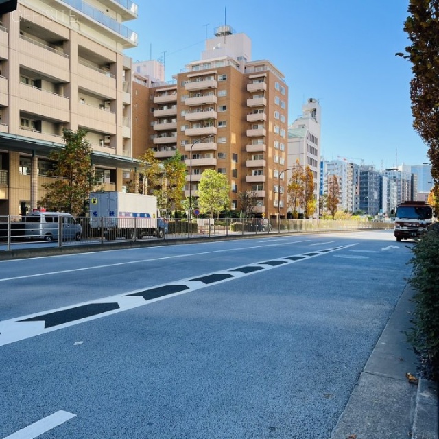 有楽堂ビル 前面道路