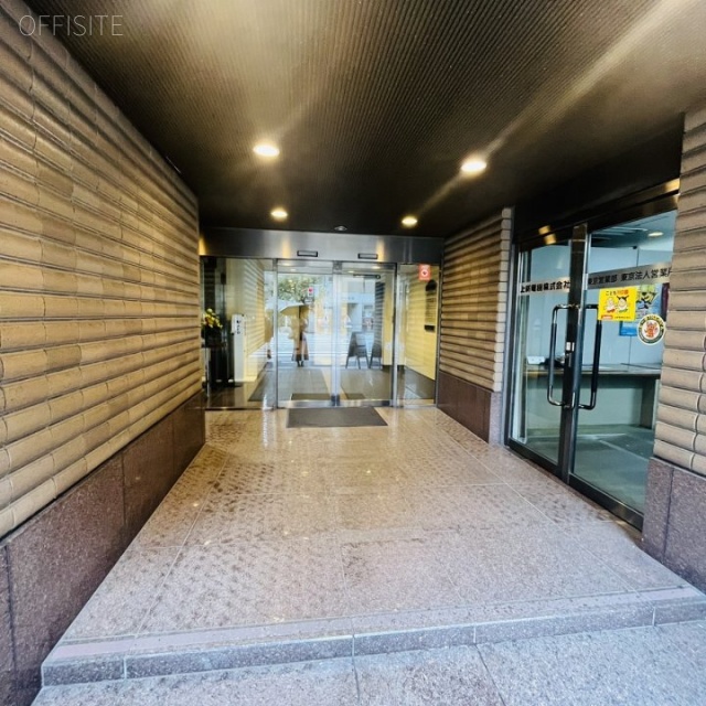 四谷オーキッドビル オフィスビル出入口