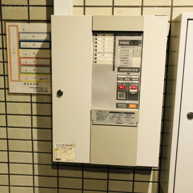 ミヤタビル エントランス