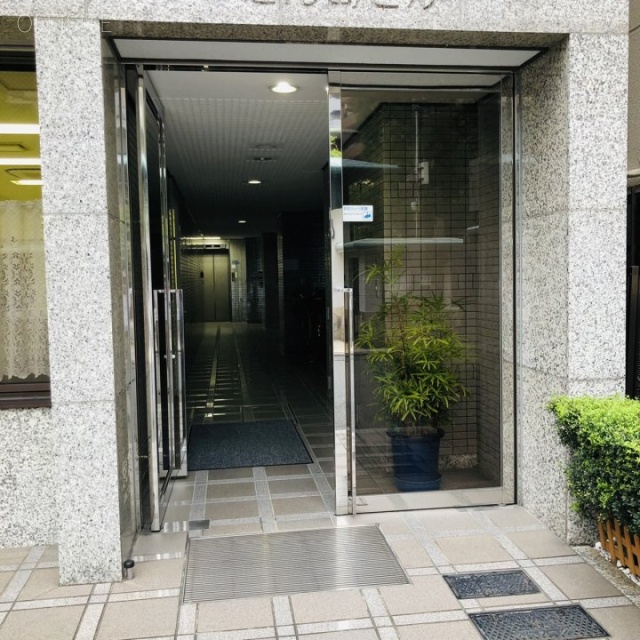芝尾島ビル エントランス