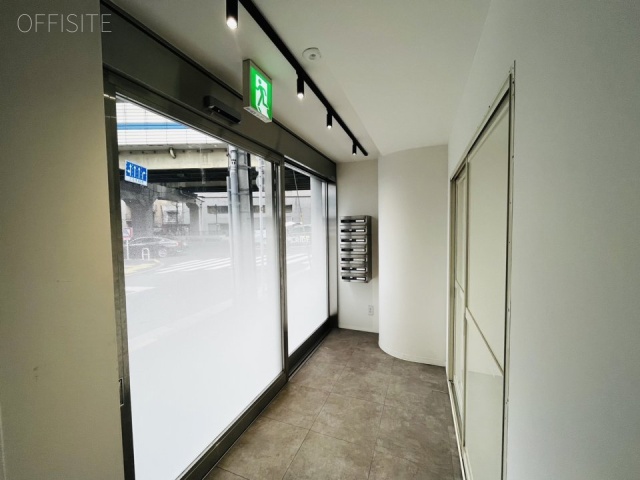 東麻布三丁目ビル エントランス