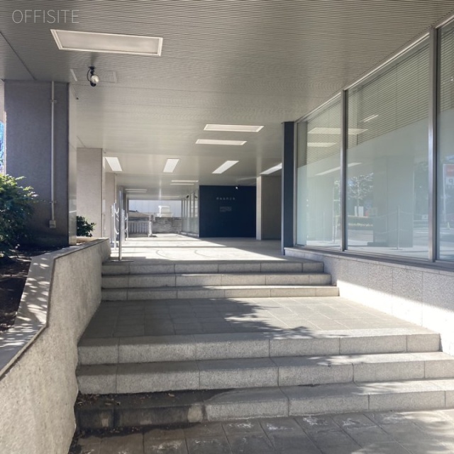 機械振興会館 エントランス