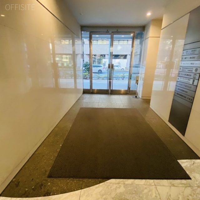 白鹿茅場町ビル エントランス