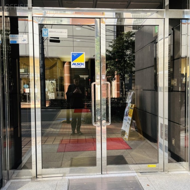 有楽堂ビル オフィスビル出入口