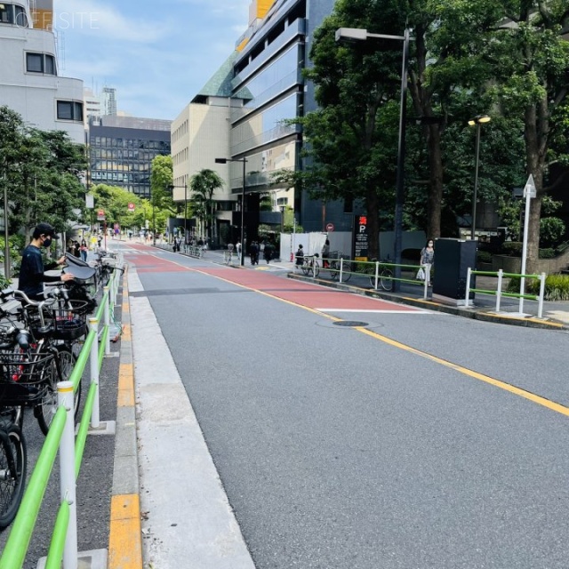 神谷町プライムプレイス ビル前面道路