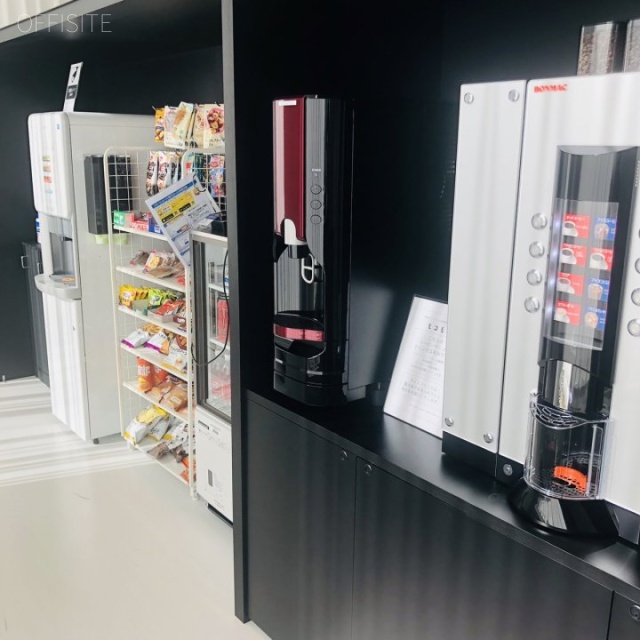 新青山ビル西館 多目的ラウンジ