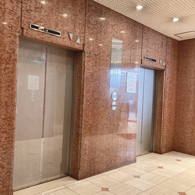 東劇ビル エントランス