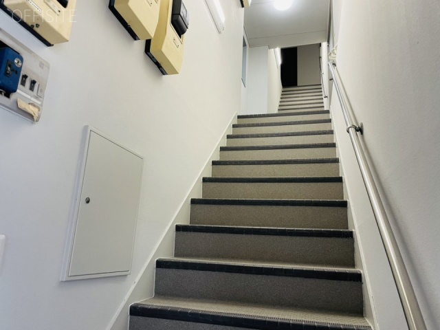 第一小磯ビル 階段