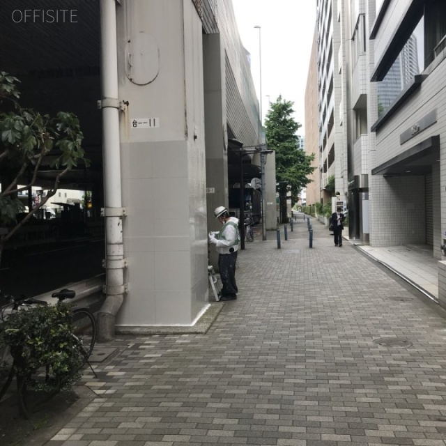 平成本社海岸ビル ビル前面道路