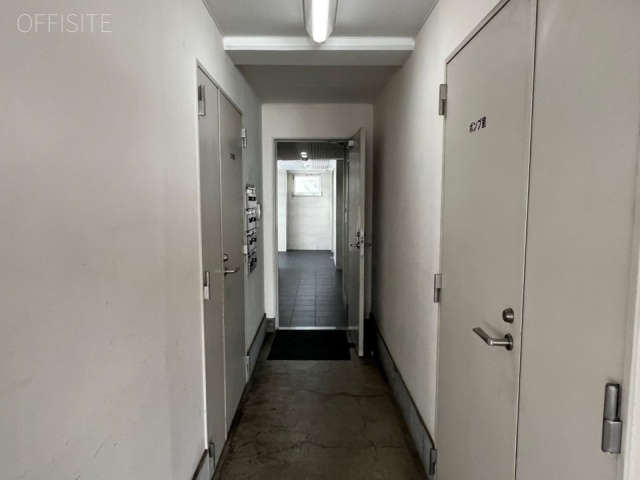 MFビル エントランス