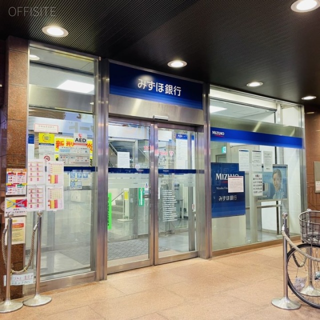 榎本ビル エントランス