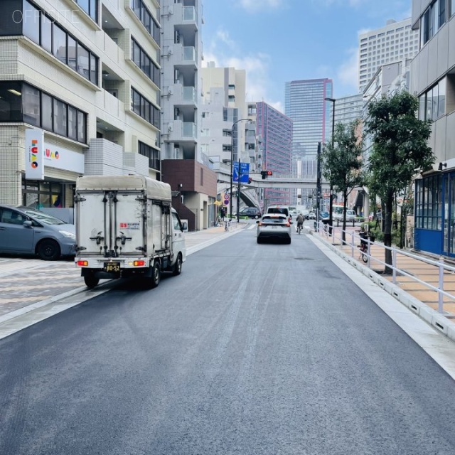 オー・アイ・芝浦 前面道路