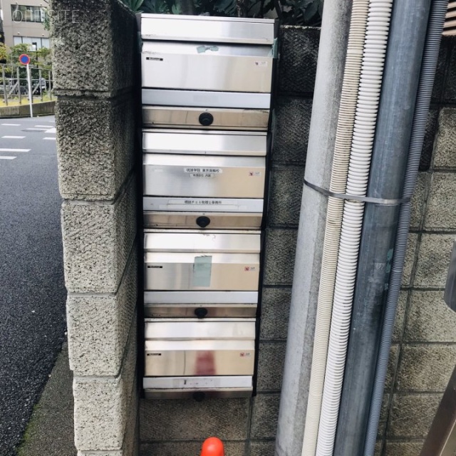 アヴニール高輪 郵便受け