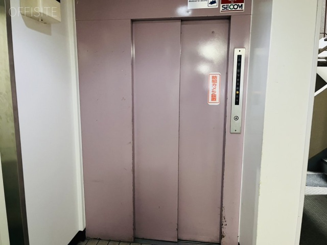 第三長門ビル エントランス