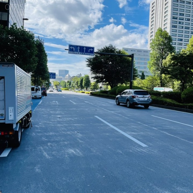 日本プレスセンタービル ビル前面道路
