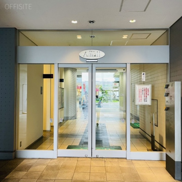 シーバンス ア・モール オフィスビル背面出入口