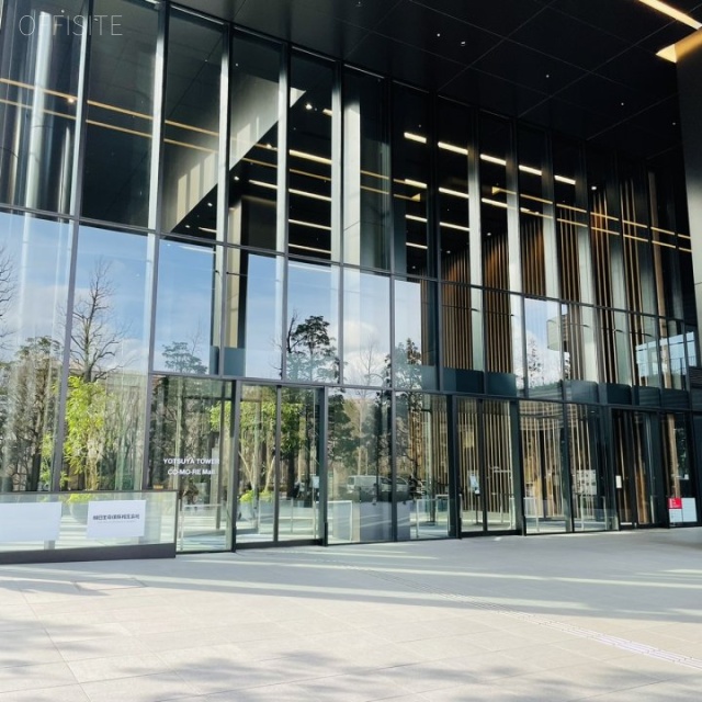 CO・MO・RE YOTSUYA(コモレ四谷) エントランス