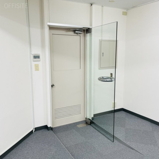 第一守徳ビル 601号室室内