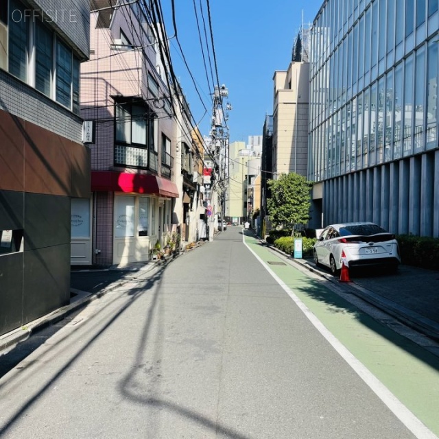 第6セイコービル 前面道路