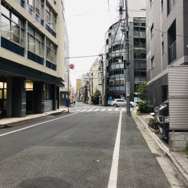 KITEN岩本町 ビル前面道路