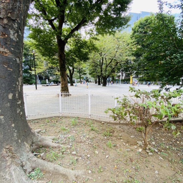 いちご東池袋三丁目ビル 公園