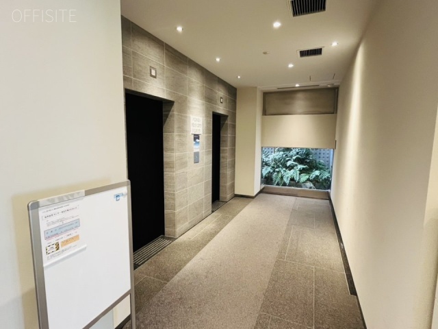 いちご南大塚ビル エントランス