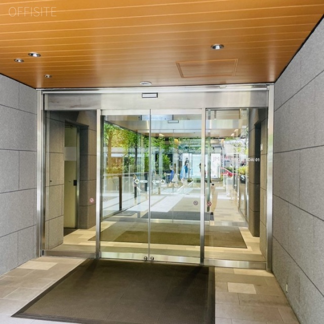 JMFビル仙台01 オフィスビル出入口