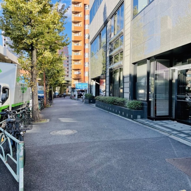 KDX西五反田ビル ビル前面道路