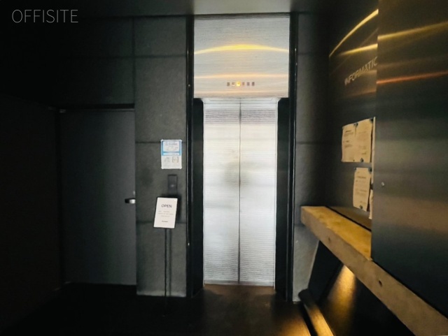 マトリスビル エントランス