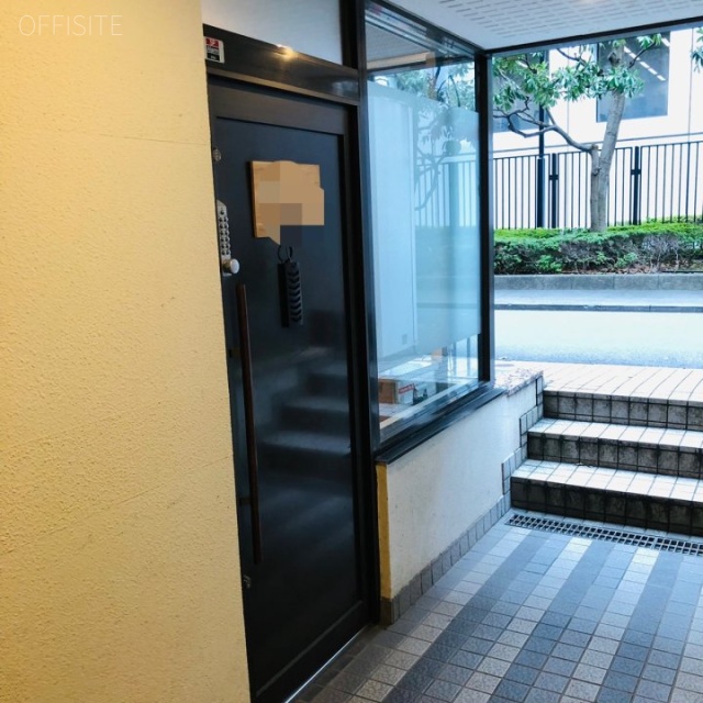 内村芝ビル エントランス