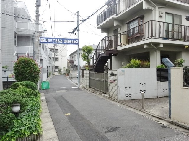 DAIGOビル ビル前面道路