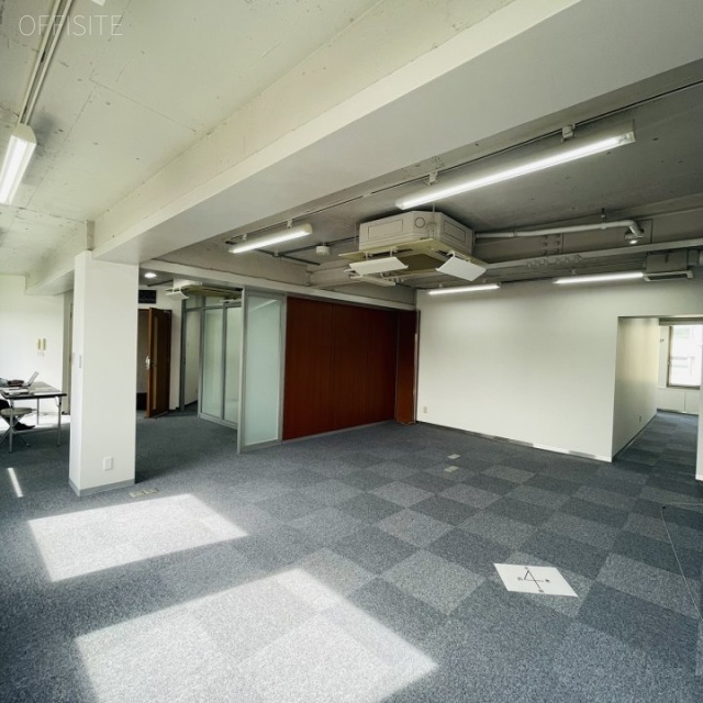 麻布台日ノ樹ビル 601室内