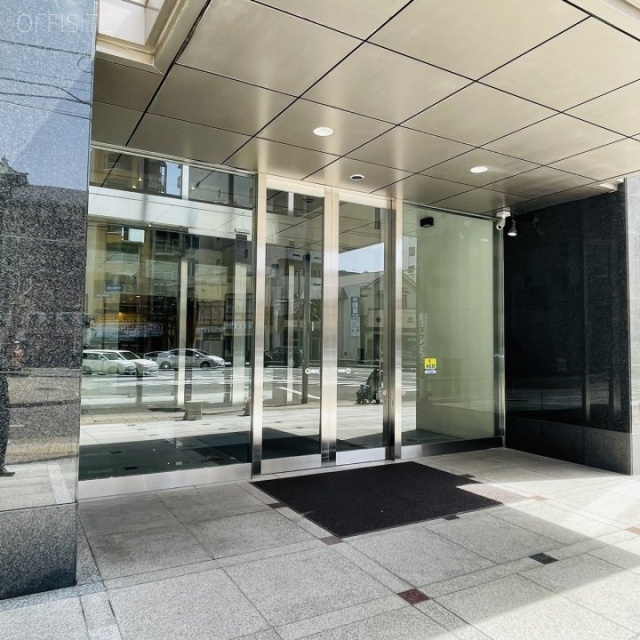 TM小田急ビル オフィスビル出入口