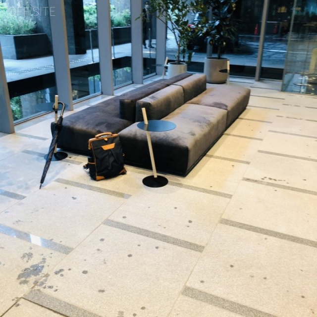 麹町大通りビル エントランスホール