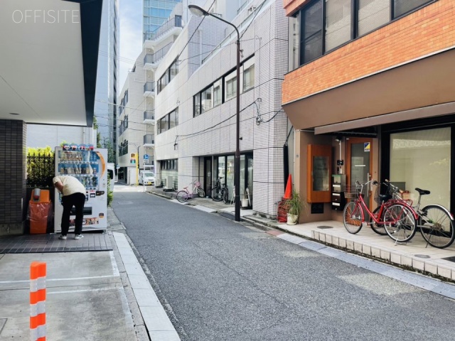 PureWoodガーデン 前面道路