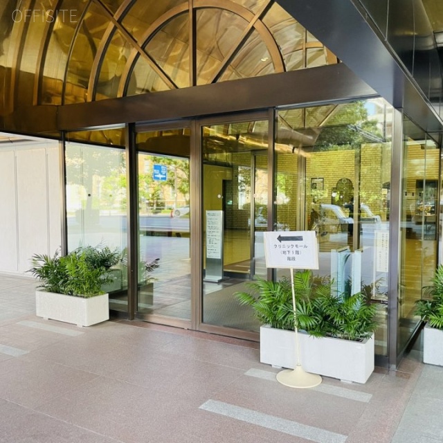 日本プレスセンタービル エントランス