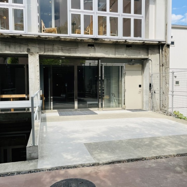 goodoffice品川(ネオ東京ビル) オフィスビル出入口