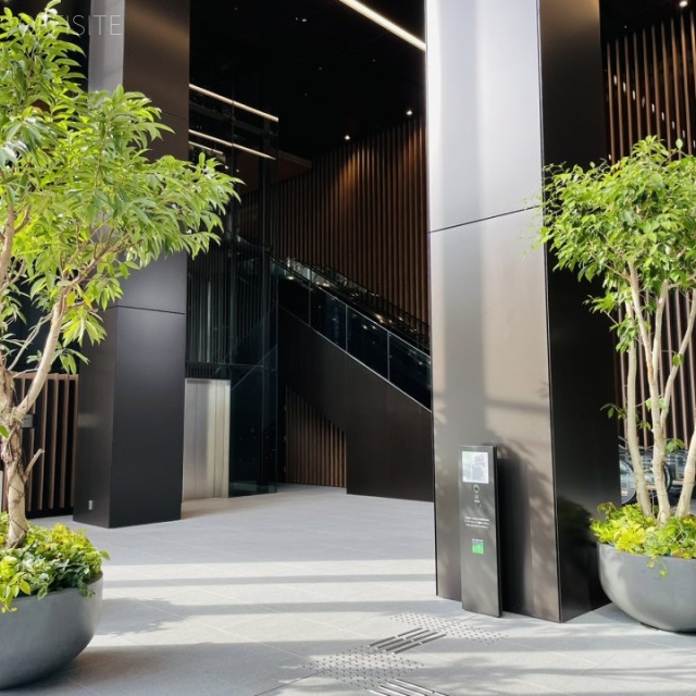 CO・MO・RE YOTSUYA(コモレ四谷) エントランス