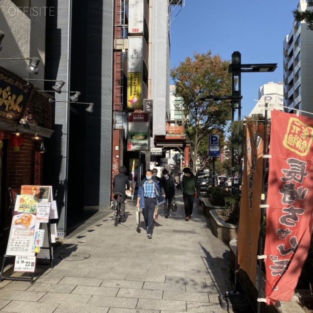 道玄坂ビル ビル前面道路