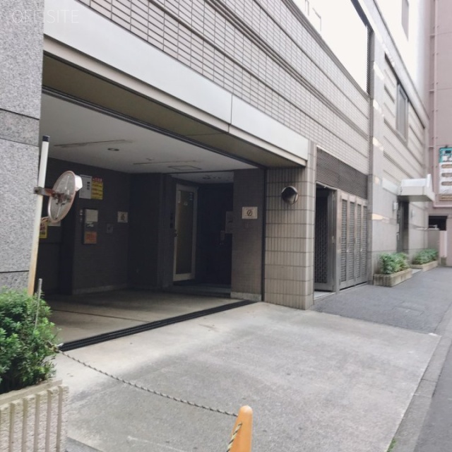 池袋青柳ビル 駐車場