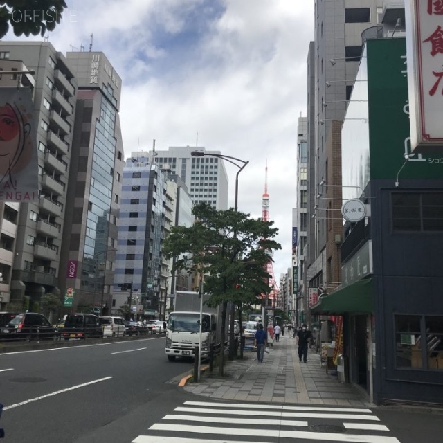 いちご三田ビル ビル前面道路