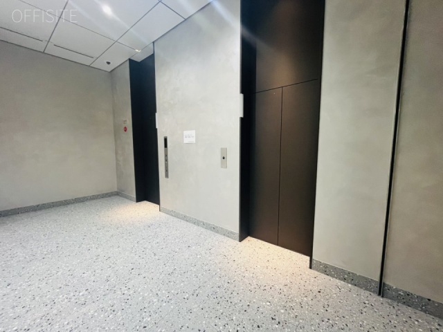 BIZCORE飯田橋 エントランス
