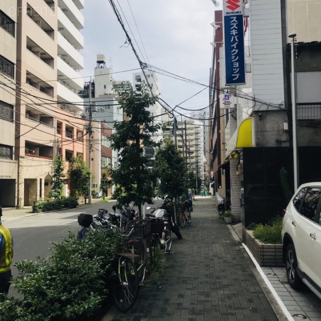 蔵前チヨダビル ビル前面道路