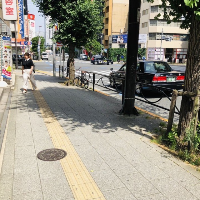 外神田Kビル 前面歩道