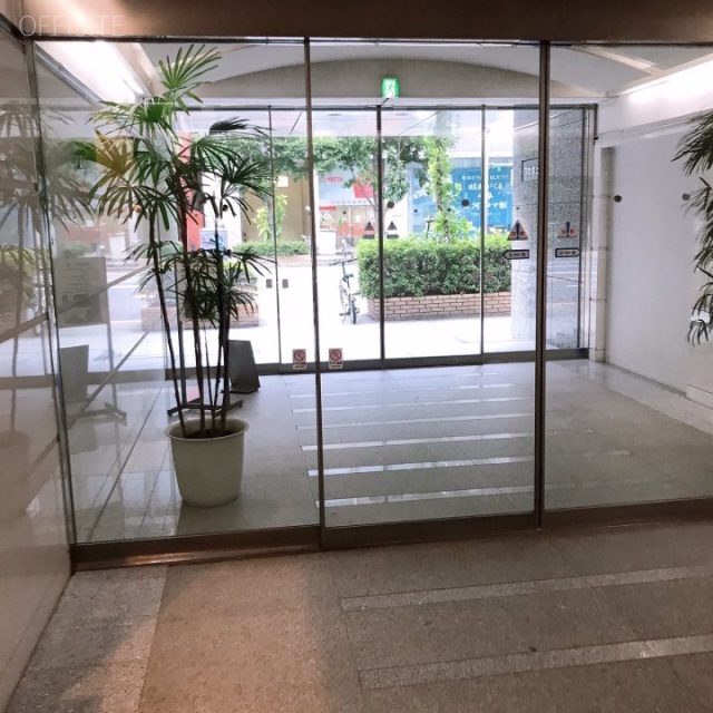 ワカ末ビル(7階:サービスオフィス) エントランス