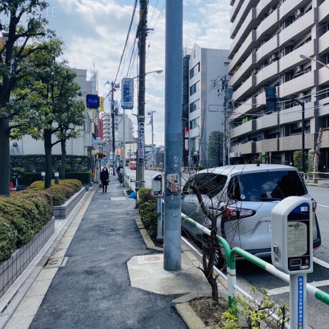 South新大塚ビル ビル前面道路