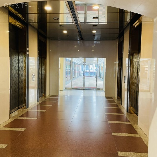 日本プレスセンタービル エントランス