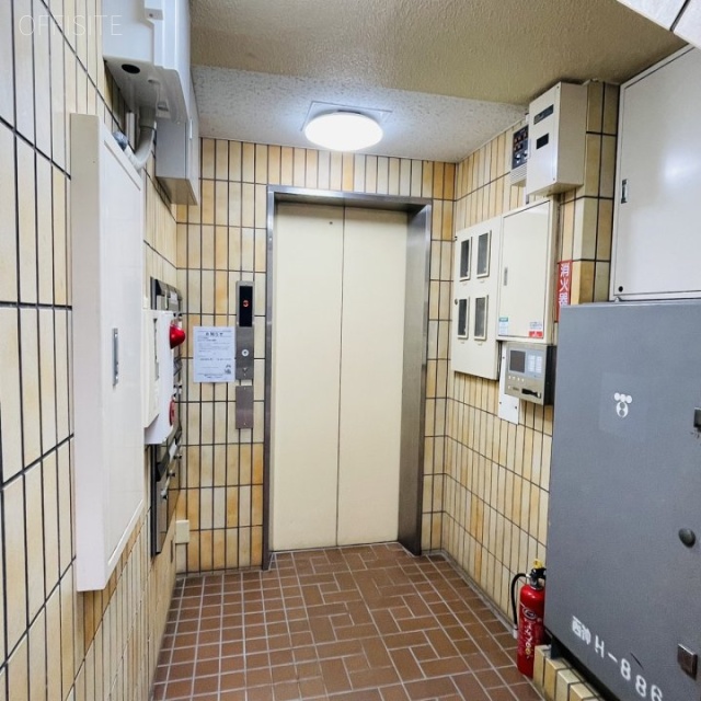 NTビル エントランス